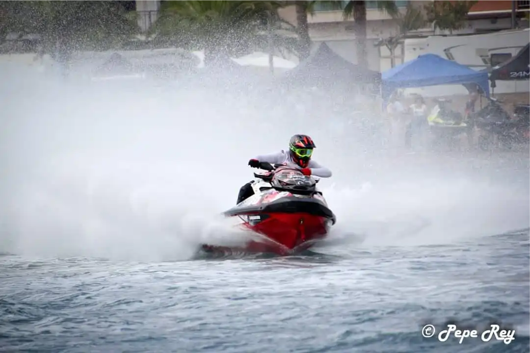 motos de agua sea doo en barcelona y la costa brava